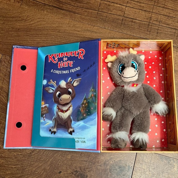 NWT reindeer in here: a Christmas friend gift set book, reindeer plush, book - Picture 7 of 9